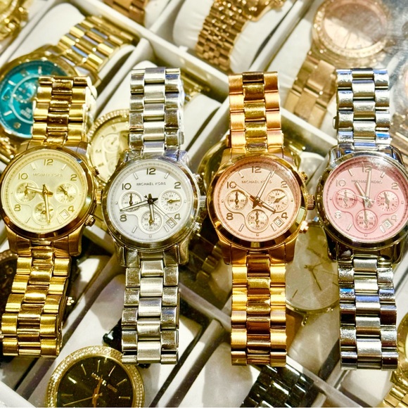 MICHAEL KORS “RUNWAY” MK5198 SILVER WATCH - Picture 4 of 5